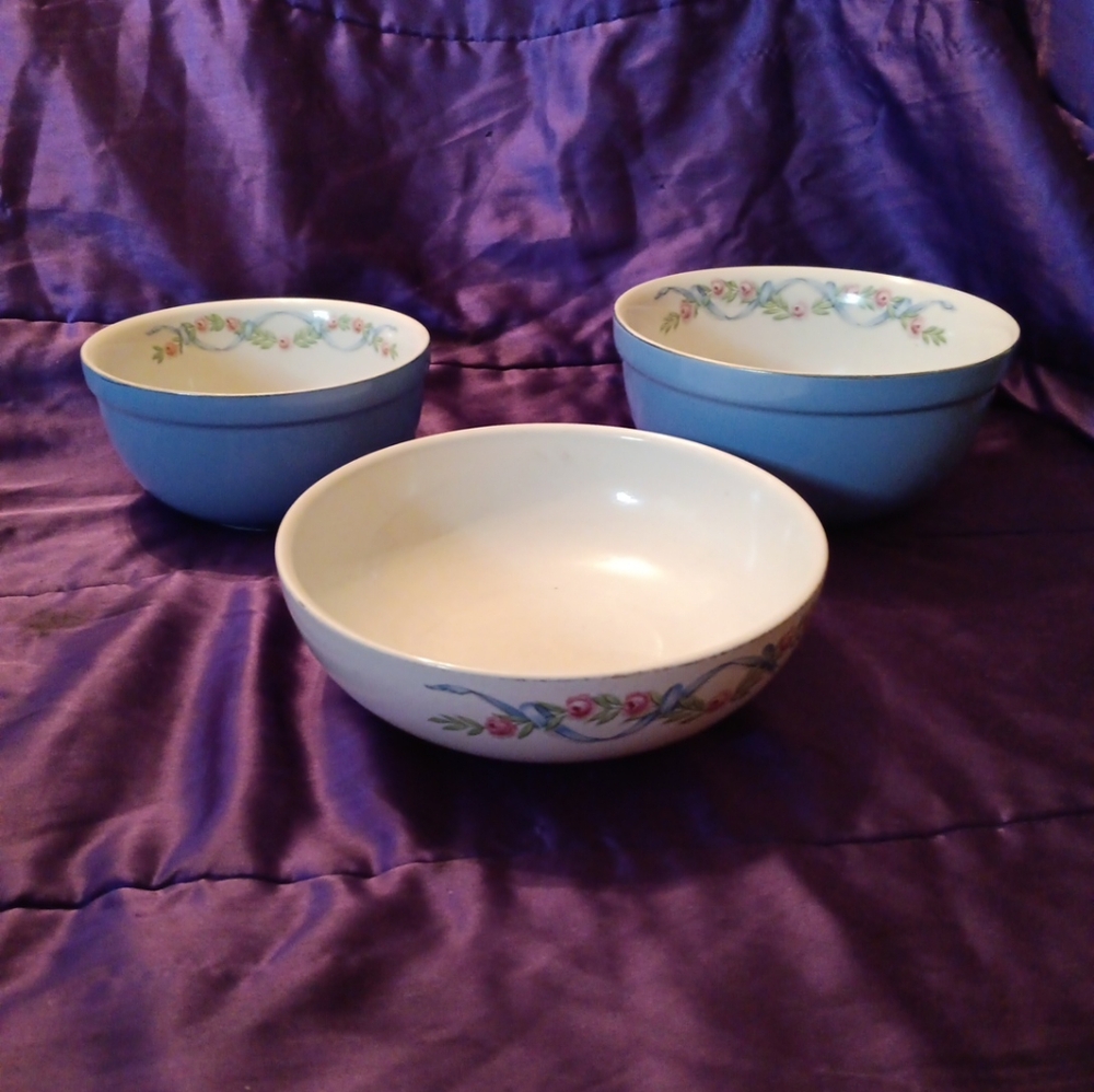 3 Halls Bowls Wildfire